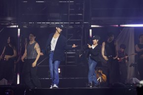 U-KNOW (ยูโนว์) พาสัมผัสโลกดนตรีหลากหลายมิติผ่านซิงเกิลใหม่ "Times Tickin" พร้อมประสบความสำเร็จกับการเปิดฉากคอนเสิร์ตเดี่ยวครั้งแรกที่กรุงโซล "U-KNOW PROJECT 26 : SCENE#1" รอมาเจอแฟนชาวไทยในวันที่ 29 สิงหาคมนี้ ซื้อบัตรได้แล้ววันนี้!